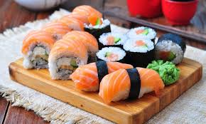 ternyata-ada-orang-jepang-jijik-makan-sushi-buatan-tangan